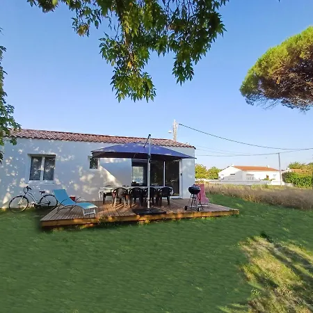 Maison Au Porte De L'ile D'yeu Nyaraló *